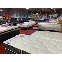 Matelas 180*200 CM D30 BELLE EPAISSEUR à emporter ou livré Lara confort FERME antiallergie coutil stretch. airbnb