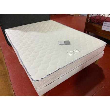 Matelas 160*200 CM D30 BELLE EPAISSEUR à emporter ou livré Lara confort FERME antiallergie coutil stretch. airbnb